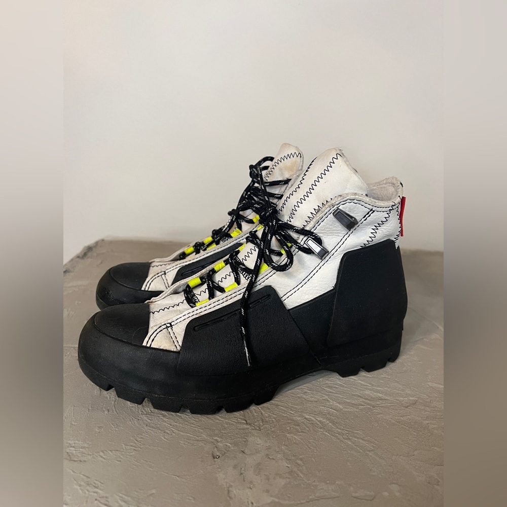 Converse Chuck Taylor Storm GORE-TEX Hiking Boot Photon Dust/Lemon Women’s 6.5